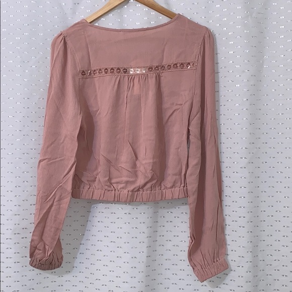 Hippie Rose-Crochet Inset Top NWT - Picture 4 of 8